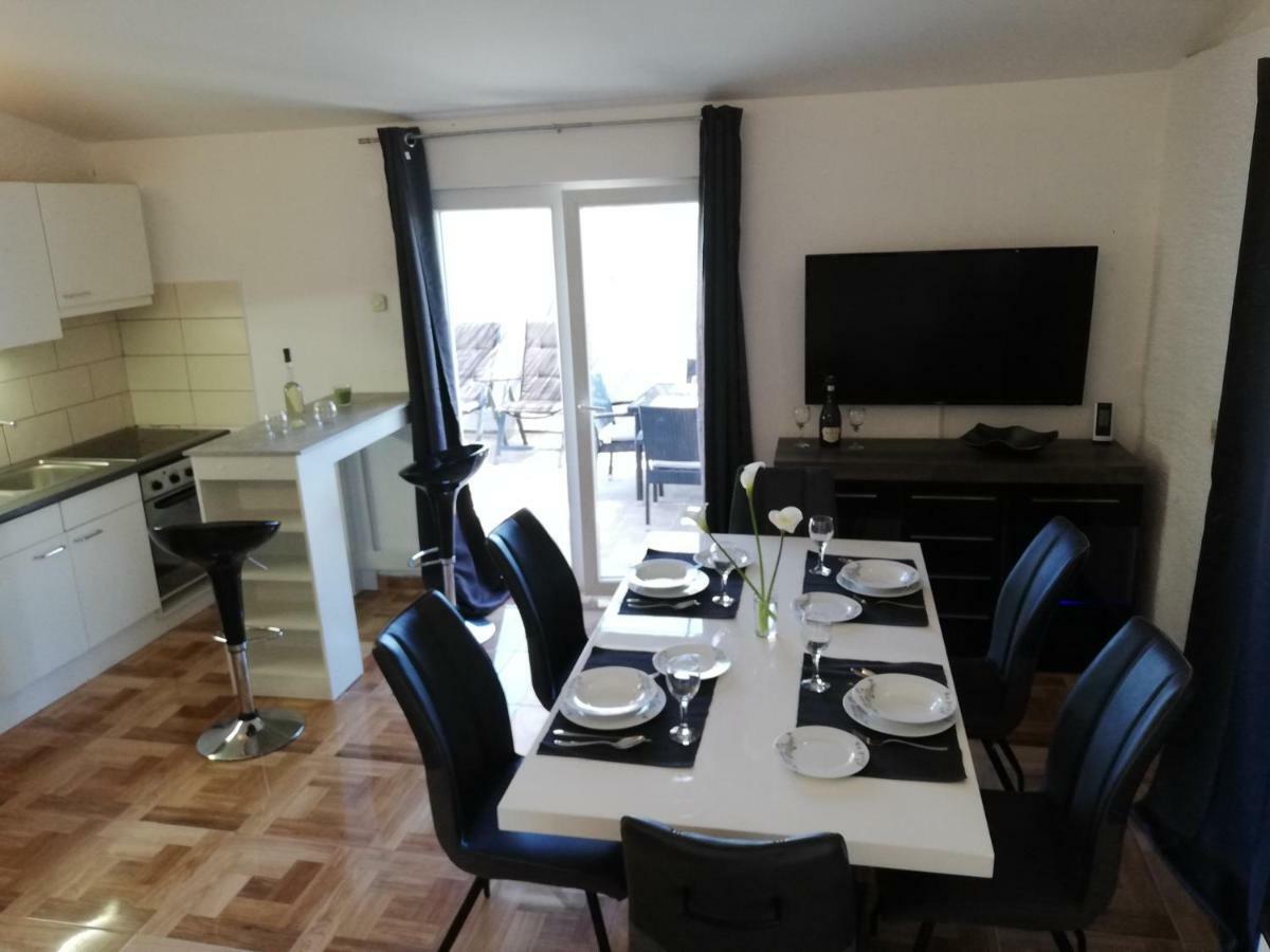 Zdenka Savar-maslina Apartment *