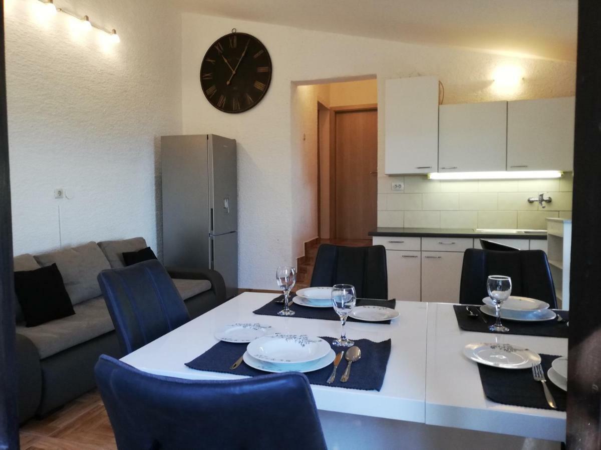 Apartment Zdenka Savar-maslina Savar